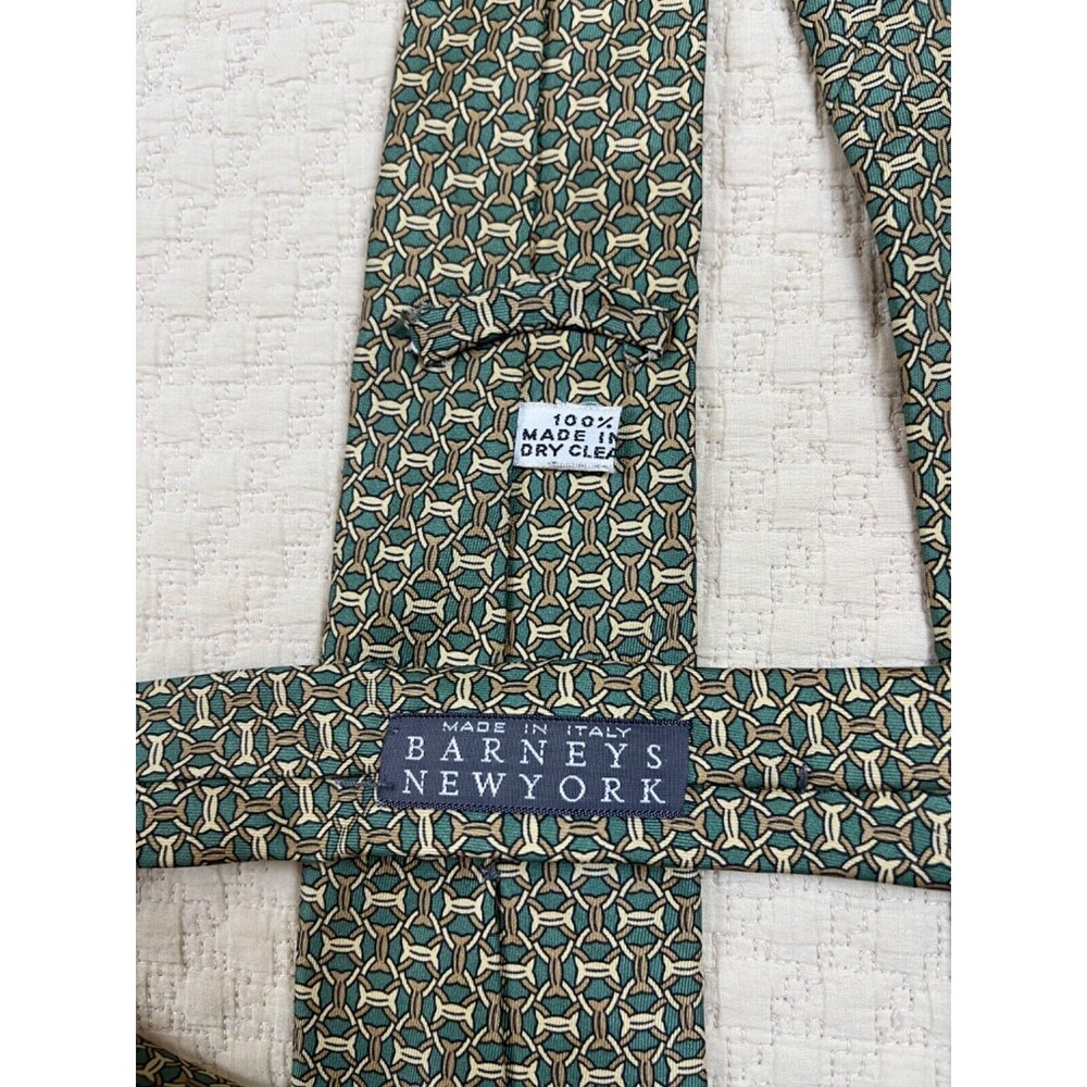 Barneys New York Silk‎ Tie Knit Green and Yellow Made in Italy 55"L 3.25"W